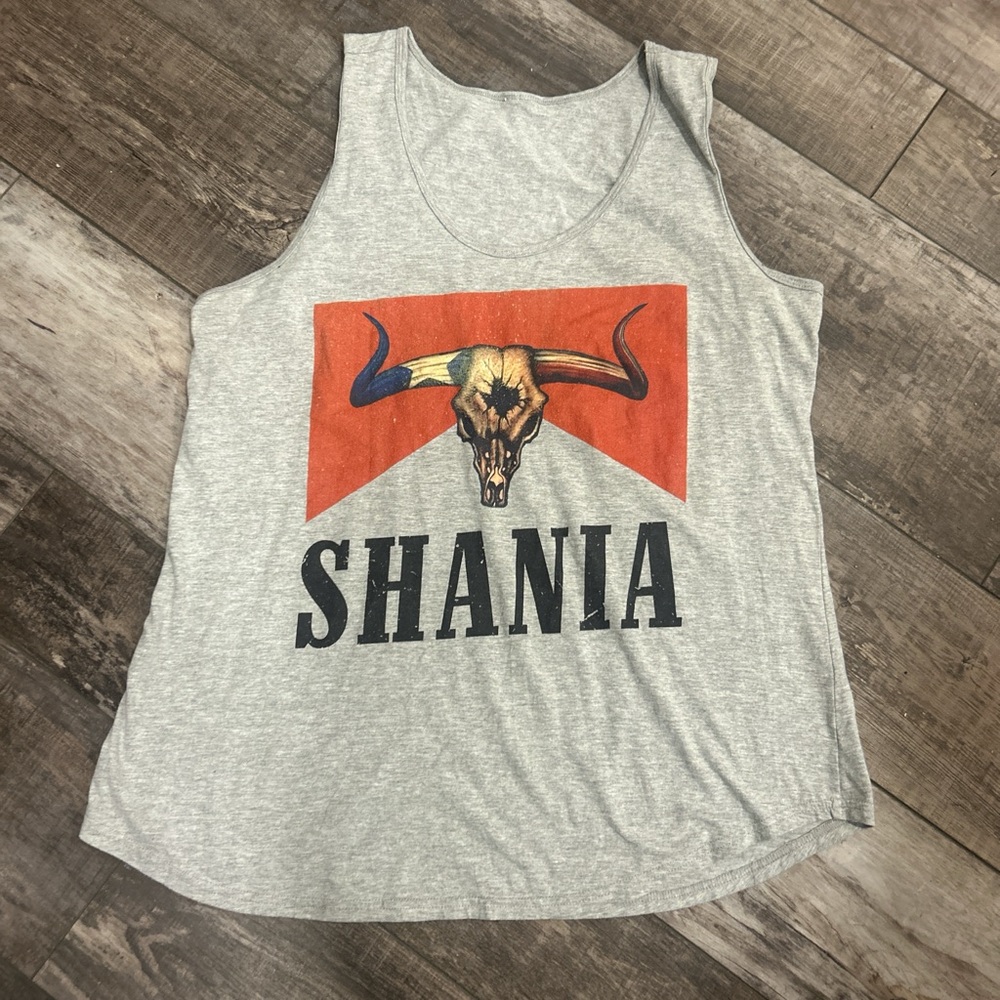 Shania Twain Gray‎ Tank Top with Bull Skull Graphic